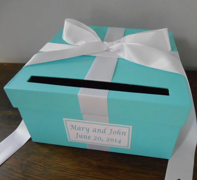 एक्वा मालिबू ब्लू शादी के कार्ड बॉक्स के साथ सफेद रिबन धनुष और व्यक्तिगत टैग रंग अनुकूलित कर सकते हैं
