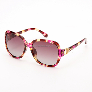 Alibaba italiano lunettes <span class=keywords><strong>de</strong></span> réalité virtuelle uv400 lunettes <span class=keywords><strong>de</strong></span> <span class=keywords><strong>soleil</strong></span> 6002 - Product Image 1