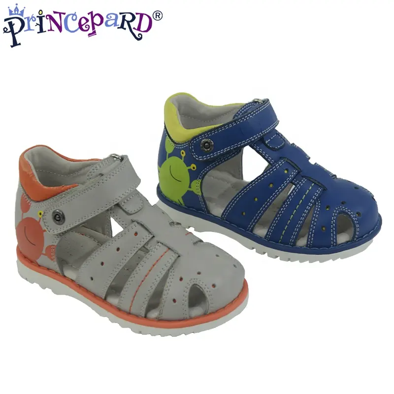 बच्चों सैंडल आर्थोपेडिक बच्चे जूते बच्चों के लड़कों सैंडल बंद पैर की अंगुली फ्लैट जूते आकार 26-31