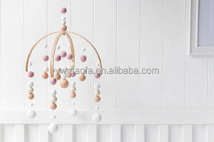 Directe d'usine En Gros Bébé Mobile pour Bébé Enfants Chambre Feutre Décorations de Boule Mobile - Product Image 5
