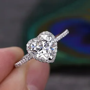 Cincin Pertunangan Emas Putih 18K, R841-M Cincin Pernikahan Berlian CZ Bentuk Hati Desain Sederhana untuk Perempuan