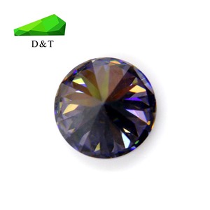 เครื่องประดับเพชรสังเคราะห์สีม่วงสดใส ผลิตจากสตรอนเซียมไททาเนต - Product Image 2