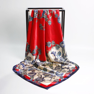 Écharpe en <span class=keywords><strong>soie</strong></span> pour femmes, motif tendance, grand <span class=keywords><strong>foulard</strong></span> carré en satin - Product Image 4