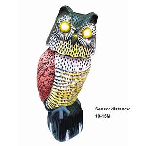 Nouveau épouvantail réaliste en forme de hibou avec des yeux qui clignotent et un son effrayant, activé par le mouvement avec capteur et tête rotative - Product Image 4