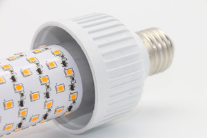 Ampoule LED E27 B22 3W avec effet de flamme de feu, lumière vacillante, décoration de noël, maison et extérieur, E27 - Product Image 5