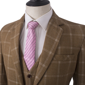 MA104 (Veste + Gilet + Pantalon) Haute Qualité Hommes Costumes Mode Grille Stripe Hommes Slim Fit Affaires Marié Smoking Hommes <span class=keywords><strong>Costume</strong></span> De Mariage - Product Image 4
