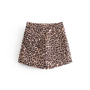 Estate Drop Shipping elegante spiaggia Casual pantaloni <span class=keywords><strong>corti</strong></span> a vita media con stampa leopardata <span class=keywords><strong>pantaloncini</strong></span> da donna per donna - Product Image 2