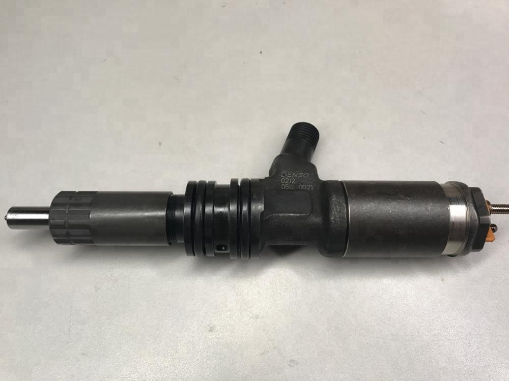 Common rail fuel injector 095000-0210 095000-0211 095000-0213 095000-0214 for FH/FK/FM ME132615, ME302570