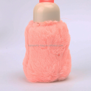 Pretty fur promozionale a basso prezzo isolato furry can cooler portabottiglie in pelliccia di neoprene superiore di alta qualità - Product Image 4