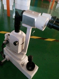 Óptico chino y oftálmico Zeiss Microscopio de lámpara de hendidura con mesa BL-2000 - Product Image 3