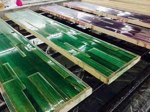 Résine époxy bicomposante pour un revêtement transparent comme du cristal <span class=keywords><strong>sur</strong></span> les barres et les plateaux de table en bois, kit de 16 onces - Product Image 4