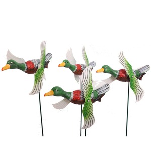 Op Maat Gemaakte Felgekleurde Pe Metalen Decoratieve Plastic Eenden Levendige Houdingen Tuinornamenten Voor Windmolens Binnenplaatsen - Product Image 2