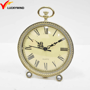 <span class=keywords><strong>Orologio</strong></span> <span class=keywords><strong>da</strong></span> <span class=keywords><strong>tavolo</strong></span> antico <span class=keywords><strong>Vintage</strong></span> in peltro dorato conchiglia piccolo Plexiglass decorativo con fiocco antico <span class=keywords><strong>orologio</strong></span> <span class=keywords><strong>da</strong></span> <span class=keywords><strong>tavolo</strong></span> in stile francese - Product Image 2