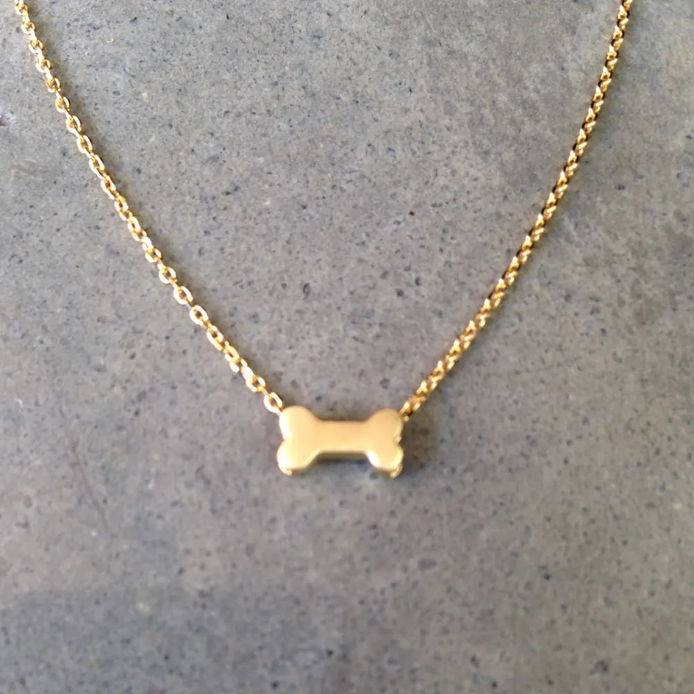Gold犬の骨のネックレス犬の宝石パーソナライズ犬恋人のギフト