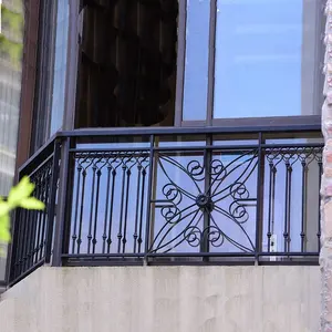 Dekoratif pencere demiri tasarım balkon için özelleştirilmiş ferforje pencere koruması