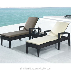 Lettino <span class=keywords><strong>da</strong></span> Esterno Moderno di Alta Qualità in Alluminio e Vimini per Bordo Piscina, Cortile e Villa - Product Image 1