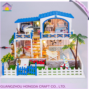 Montado miniaturas casa de <span class=keywords><strong>playa</strong></span>, de madera miniatura de polonia, tauromaquia y fotografía de la fantasía - Product Image 1