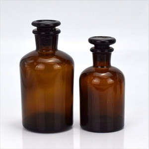 250 <span class=keywords><strong>Ml</strong></span> 500 <span class=keywords><strong>Ml</strong></span> <span class=keywords><strong>1000</strong></span> <span class=keywords><strong>Ml</strong></span> Rộng Miệng Phòng Thí Nghiệm Hóa Chất Màu Nâu Hổ Phách Thủy Tinh Thuốc Thử Chai Với Thủy Tinh Stopper - Product Image 6