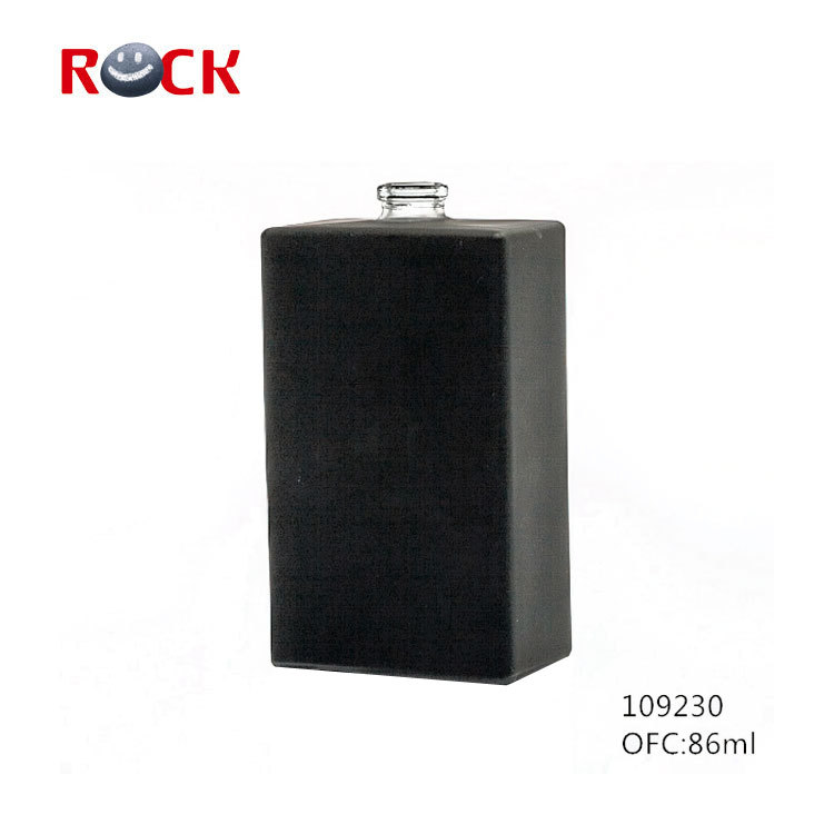 Sur mesure 80 ml/100 ml rectangulaire noir en verre de jet de parfum avec le chapeau noir pour hommes