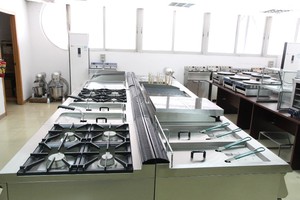 <span class=keywords><strong>Cocina</strong></span> Modular Comercial Gainco a <span class=keywords><strong>Precio</strong></span> <span class=keywords><strong>de</strong></span> Mayoreo, <span class=keywords><strong>Cocina</strong></span> <span class=keywords><strong>de</strong></span> <span class=keywords><strong>Gas</strong></span> <span class=keywords><strong>de</strong></span> 4 Quemadores con Gabinete - Product Image 3