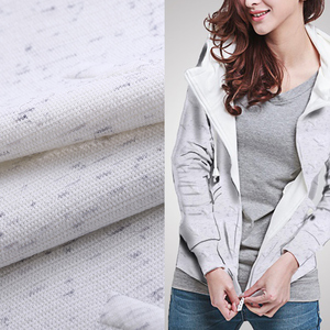 Más nuevo 325gsm jacquard 97 poliéster 3 spandex acolchado <span class=keywords><strong>tela</strong></span> <span class=keywords><strong>por</strong></span> <span class=keywords><strong>metros</strong></span> - Product Image 1