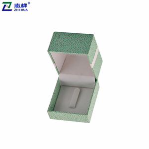 Zhihua marca de lujo tamaño personalizado cuero de regalo caja de papel <span class=keywords><strong>verde</strong></span> <span class=keywords><strong>claro</strong></span> de la joyería letherette caja de papel - Product Image 1