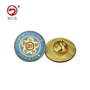 Professionele fabrikant custom plastic pin badge ontwerp - Product Image 4