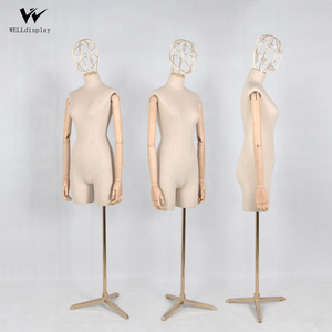 Maniquí de Mujer a <span class=keywords><strong>Media</strong></span> <span class=keywords><strong>Escala</strong></span>, con Tela, Torso de Maniquí con Brazos de Haya para Marcas de Lujo - Product Image 1