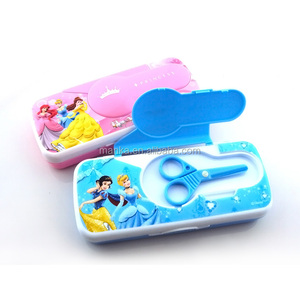 Nuovo disegno ragazzo e una ragazza di plastica cassa di matita con scissor - Product Image 4