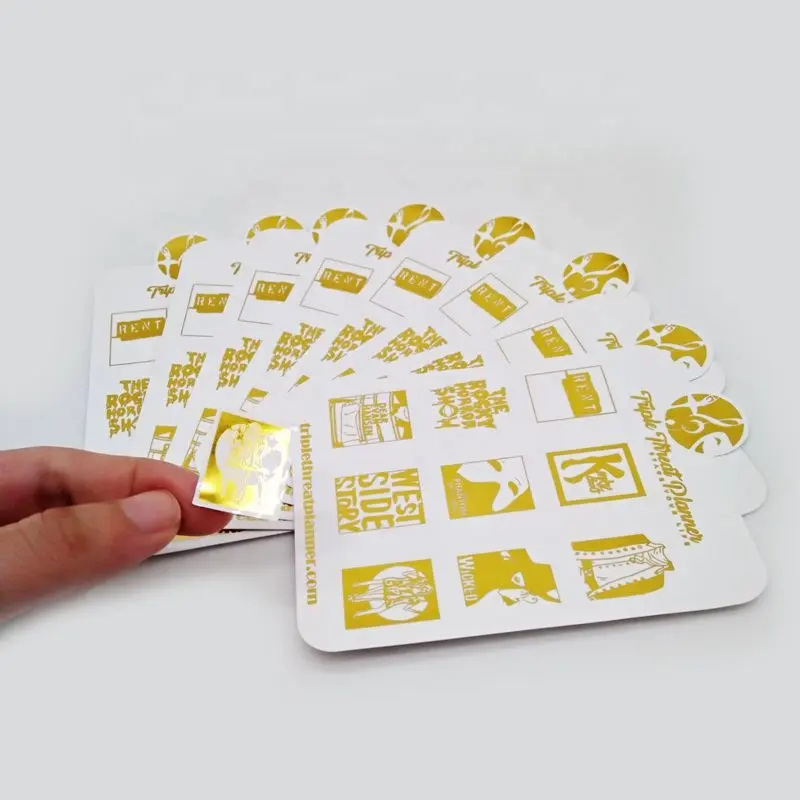 Toptan Fiyat Özel Yapışkanlı Su Geçirmez Altın Folyo Öpücük Cut Sticker Sheet