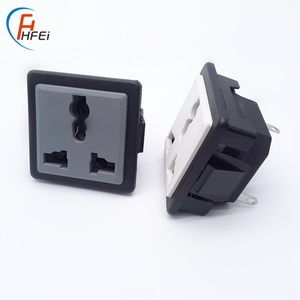 Presa Elettrica Universale Multifunzione a Muro con 3 Poli e Contatti in Argento - Product Image 4