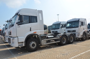 6*4 FAW <span class=keywords><strong>Prime</strong></span> <span class=keywords><strong>Mover</strong></span> 10 Wheel FAW Тракторная головка 351-450HP FAW тракторный грузовик - Product Image 5