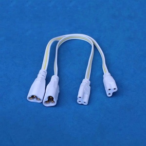 Lampada <span class=keywords><strong>a</strong></span> <span class=keywords><strong>tubo</strong></span> <span class=keywords><strong>LED</strong></span> T5 T8 connettore maschio femmina <span class=keywords><strong>a</strong></span> 3 fori cavo di prolunga 50cm - Product Image 3