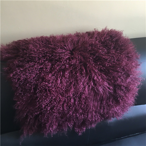 Piel de Oveja Rizada, Pelo Largo y Suave, 100% Natural Teñida, 60x120cm, Pieles de <span class=keywords><strong>Cabra</strong></span> <span class=keywords><strong>Tibetana</strong></span> para Tapicería Automotriz y Confección de Prendas - Product Image 1