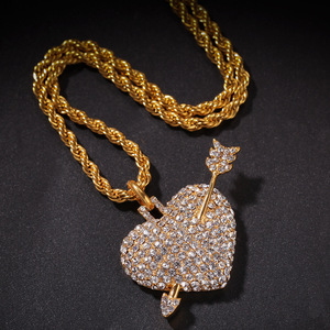 Mini <span class=keywords><strong>cuore</strong></span> <span class=keywords><strong>con</strong></span> collana pendente a <span class=keywords><strong>freccia</strong></span> in acciaio inossidabile <span class=keywords><strong>con</strong></span> strass ghiacciato catene di gioielli Hiphop per uomini e donne regali - Product Image 2