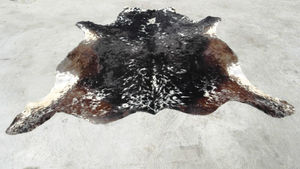 Tapis en peau de vache - Product Image 1