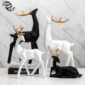 Moderne Kerst Polyresin Diermodel Vivid Deer Vorm Hars Beeldje