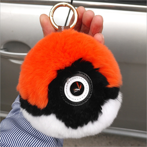 Yongze real conejo piel bola llavero conejo POM redondo bola de peluche Pokemon Custom souvenir llavero fabricantes en China - Product Image 1