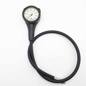 Manômetro de Pressão para Mergulho com Mangueira de 80cm, Pressão Máxima de 400 Bar, Certificado CE - Product Image 1