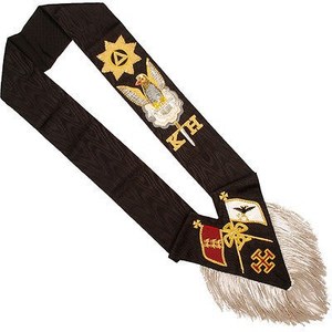 Ceinture Rose mascotte à 30 degrés, idéale pour le bricolage - Product Image 1