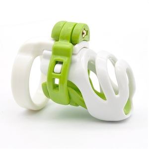 <span class=keywords><strong>CB6000</strong></span> En Plastique Mâle Dispositif De Chasteté Anneau de Pénis Bite Cages comprend 4 taille Anneaux - Product Image 2