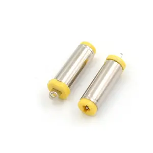 Cina produttore OEM di colore giallo dc spina jack 5.5x2.5 12V con l'alta qualità//