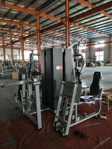DFT-1307 Máquina de Entrenamiento Multiestación de 4 Torres para Gimnasios Comerciales con Selección de Carga por Pin - Product Image 3