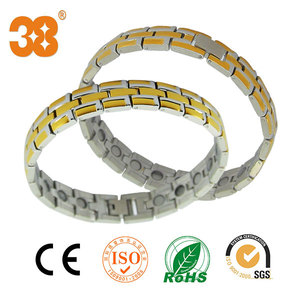 marca de fábrica famosa de las buenas <span class=keywords><strong>obras</strong></span> de oro chapado en la última tendencia de la aptitud pulsera - Product Image 1