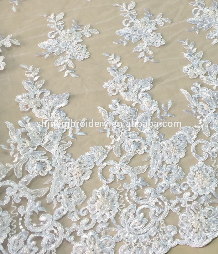Необычная кружевная ткань белого цвета с вышитыми бусинами, жемчужинами и блестками, кружевная Тюлевая ткань для свадебного платья, в наличии