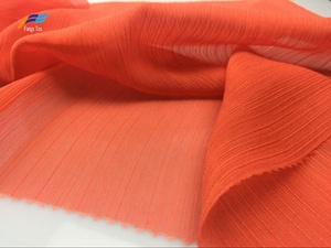 Offre Spéciale Tissu Léger <span class=keywords><strong>en</strong></span> Crêpe <span class=keywords><strong>de</strong></span> <span class=keywords><strong>Soie</strong></span> Métallique 100% Polyester Plissé à Carreaux 75D pour Robes et Vêtements – Fournisseur - Product Image 2