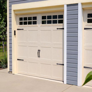 <span class=keywords><strong>Porte</strong></span> <span class=keywords><strong>de</strong></span> <span class=keywords><strong>garage</strong></span> moderne <span class=keywords><strong>de</strong></span> style grange <span class=keywords><strong>avec</strong></span> panneaux rainurés en aluminium et fenêtre en verre, nouvelle technologie Prima - Product Image 1
