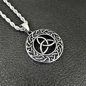 <span class=keywords><strong>Collana</strong></span> con <span class=keywords><strong>ciondolo</strong></span> con <span class=keywords><strong>nodo</strong></span> celtico in acciaio inossidabile da uomo Vintage per regalo - Product Image 2