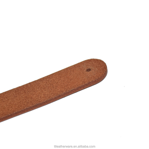 Manta curtida personalizada, asas de correa de cuero con borde quemado - Product Image 3