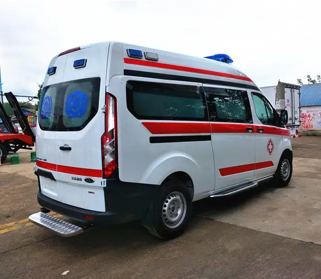 Made in China Hospital Rescue Ambulance Car for Sale in Kuwait